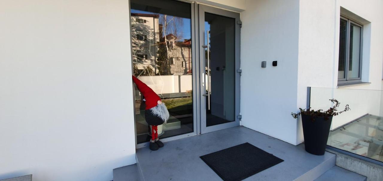 Loft 85 M2 Wilanow Krolewski Self Checkin Varsóvia Exterior foto